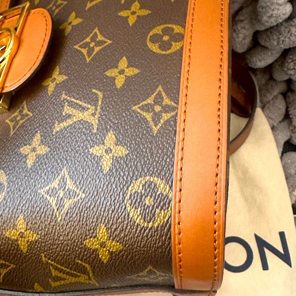 LV Dauphine Reverse Monogram Backpack - Picture 6 of 16